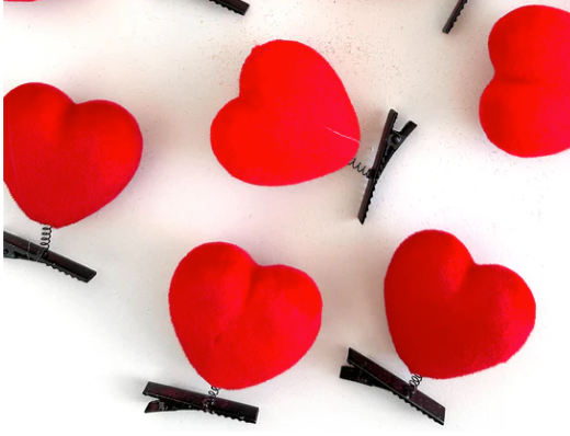 pinche resorte de corazón