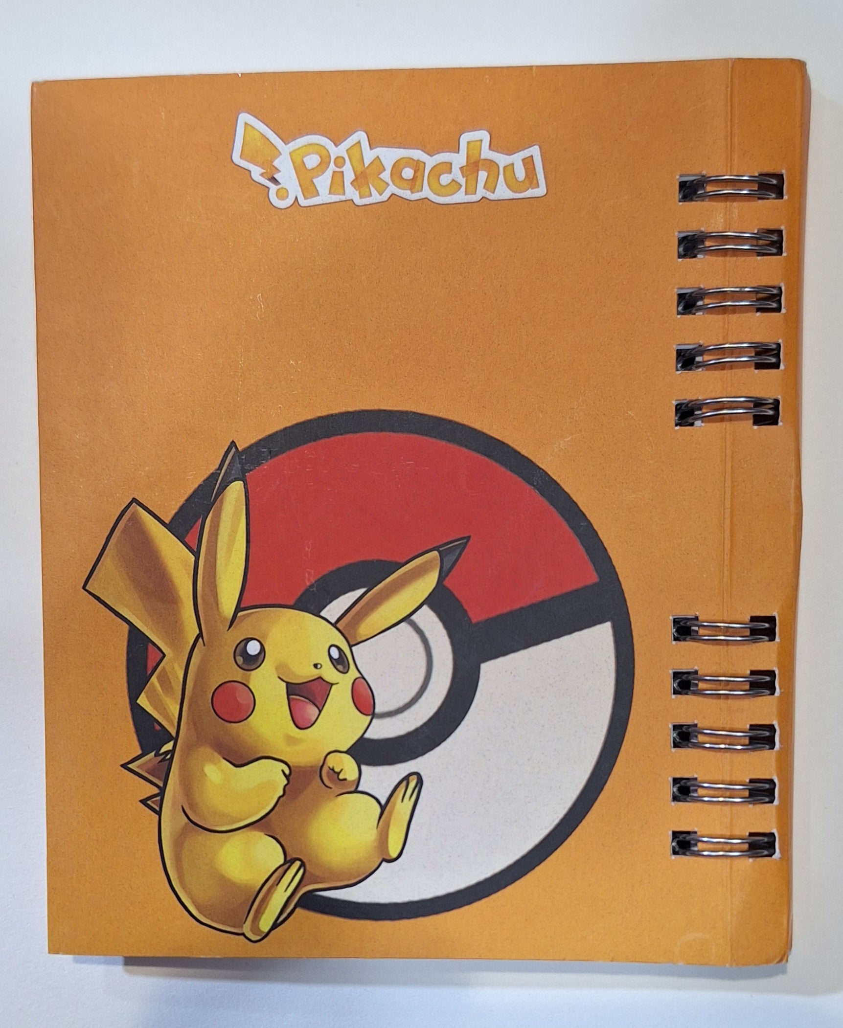 Libreta de Pokemon Pikachu y Ash