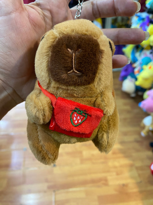 llavero capibara bolsito frutas