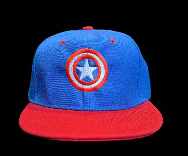 Jockey o gorro de capitan america bordado